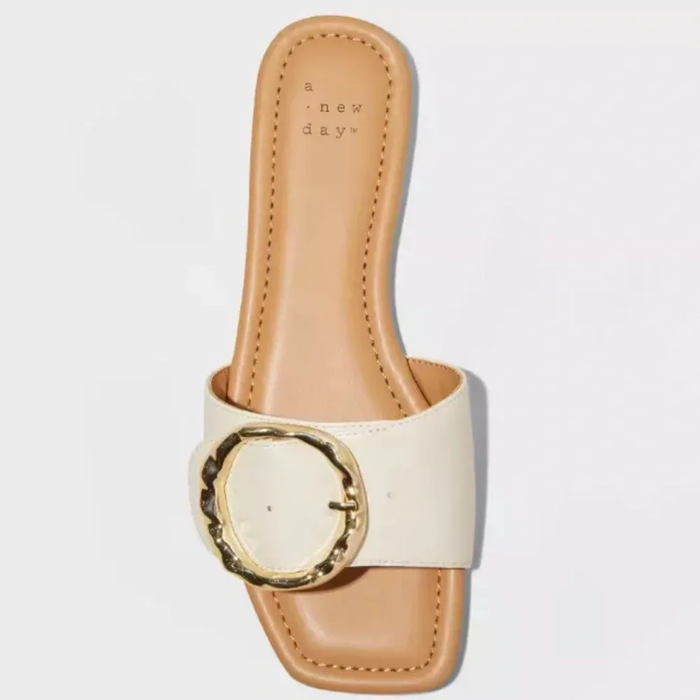 A New Day Bennie Sandals, Cream/Gold, Memory Foam, Size 6.5, NIB‎